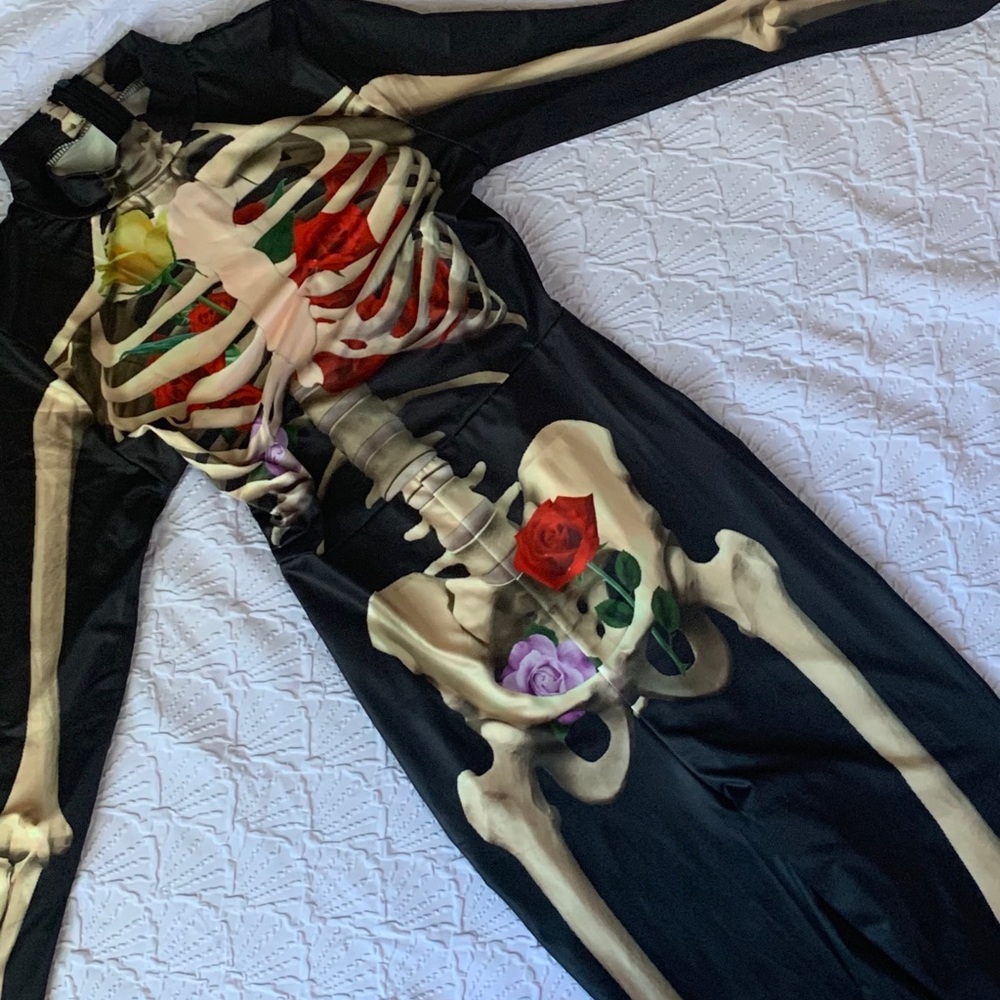 Long skeleton bodysuit